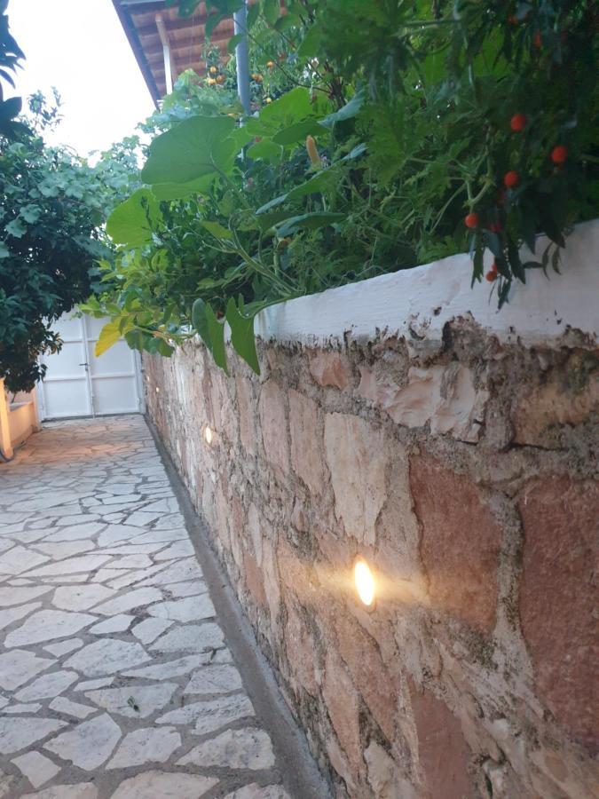 Sarandë Rosemary House旅馆 外观 照片
