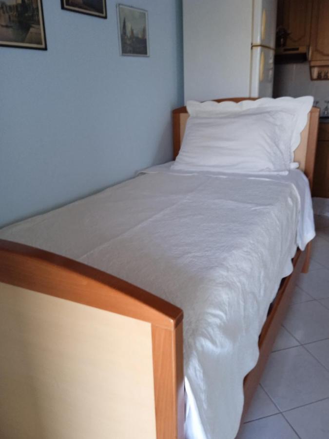 Sarandë Rosemary House旅馆 外观 照片