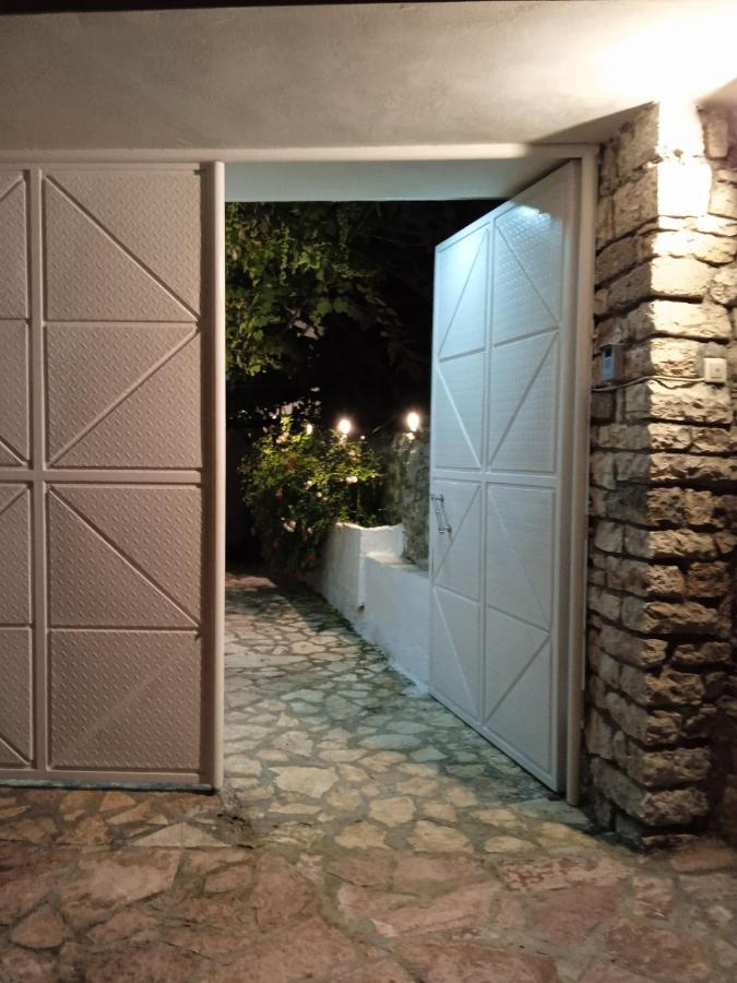 Sarandë Rosemary House旅馆 外观 照片